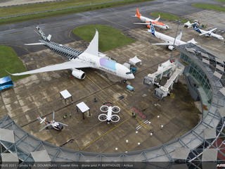 Airbus-summit-2021-Day-1-Static-Display-by-drone-02-002.jpg