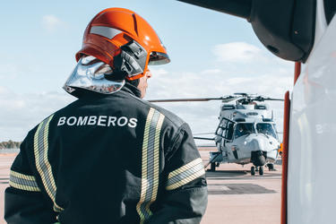 The MSPT variant of the NH90 is specifically designed to meet the rigorous operational requirements of the Spanish Navy for amphibious tactical transport The MSPT variant of the NH90 is specifically designed to meet the rigorous operational requirements of the Spanish Navy for amphibious tactical transport
