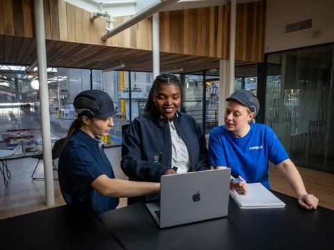 Women in motion - Airbus Careers Women in motion - Airbus Careers