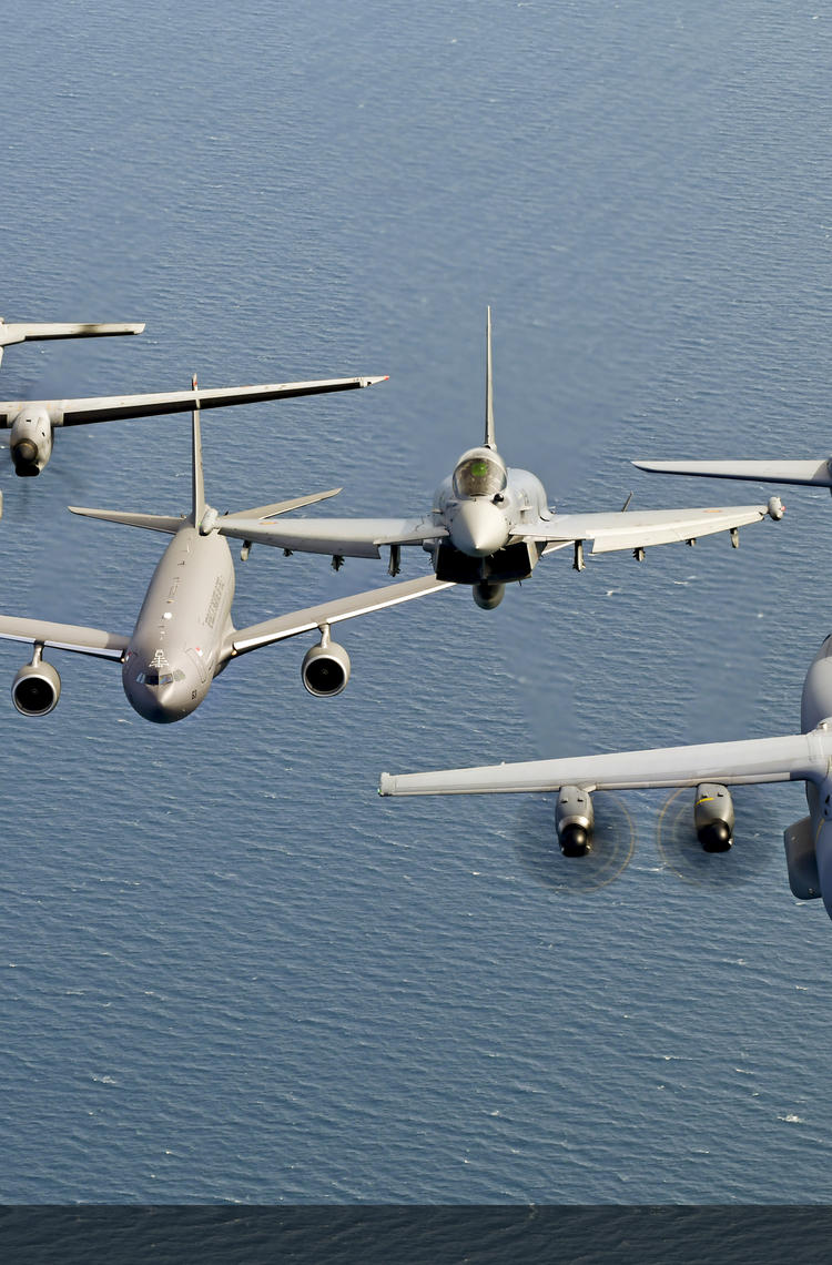 Airbus-Military-family-flight-Seville-air-to-air Airbus-Military-family-flight-Seville-air-to-air