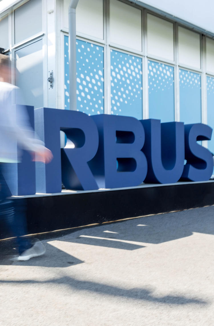 Airbus logo ambiance site entrance Airbus logo ambiance site entrance