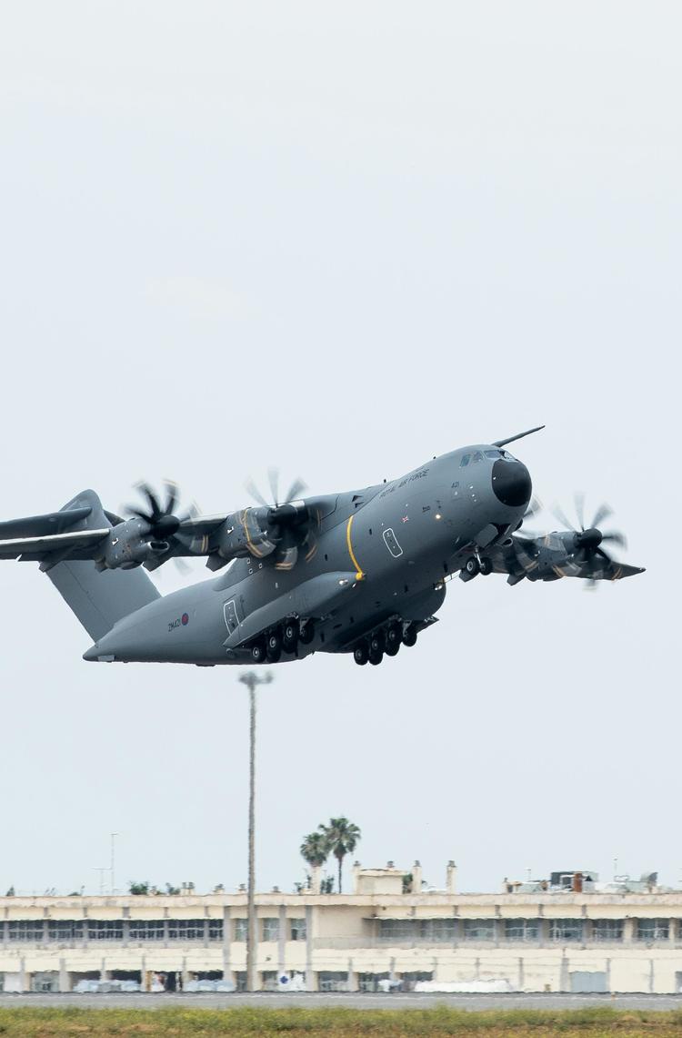 Delivery Ferry A400M Take off Delivery Ferry A400M Take off