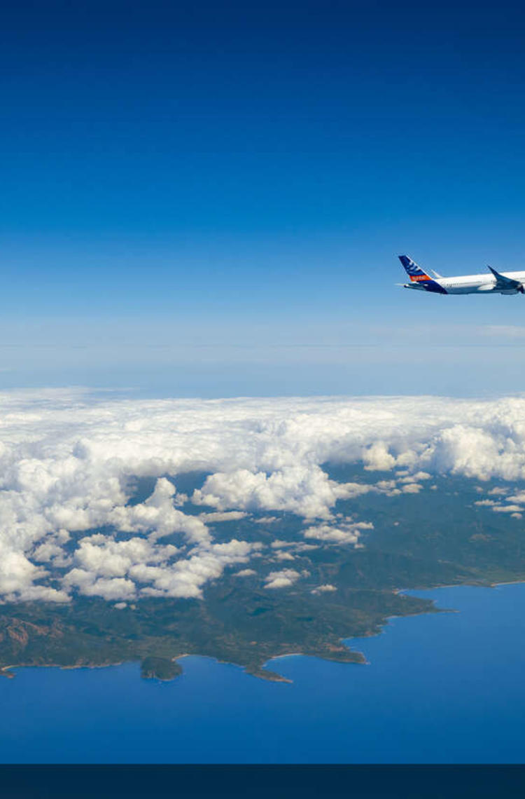 A350 100% SAF emissions test flight with DLR Falcon A350 100% SAF emissions test flight with DLR Falcon