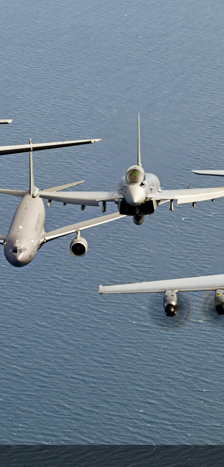 Airbus-Military-family-flight-Seville-air-to-air Airbus-Military-family-flight-Seville-air-to-air