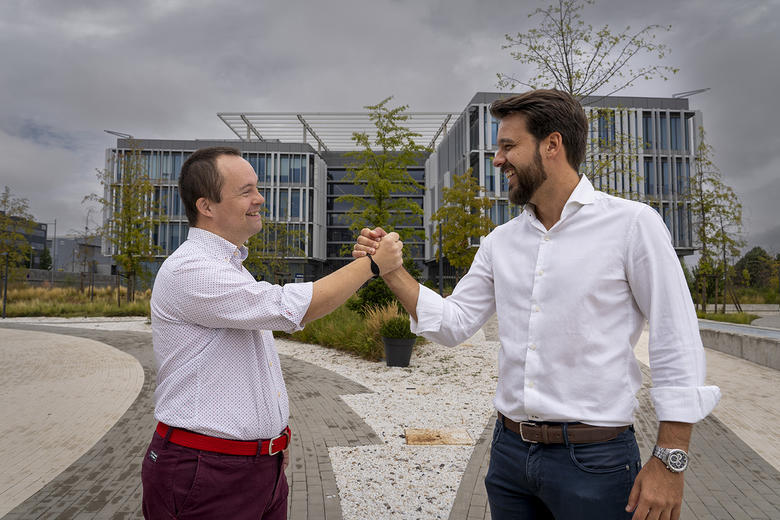 Meet Roberto Meet Roberto